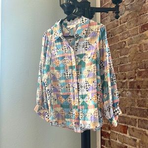 Anthropologie Top with Pearl Buttons. Medium. Worn once!